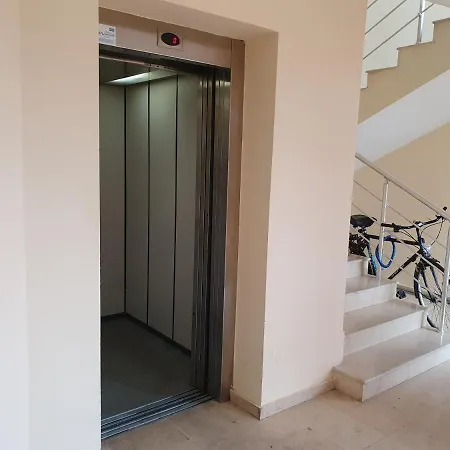 Ashton Hall - Sonnenstrand - Ost Солнечный берег